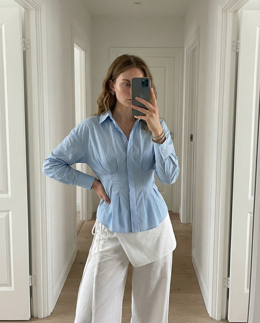 Femme Révolutionnaire Chemise (baby blue)